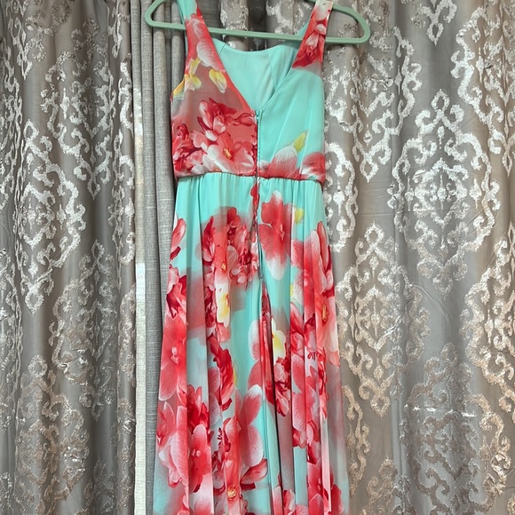 B Darlin Floral Sleeveless Chiffon Maxi Dress - Picture 4 of 5